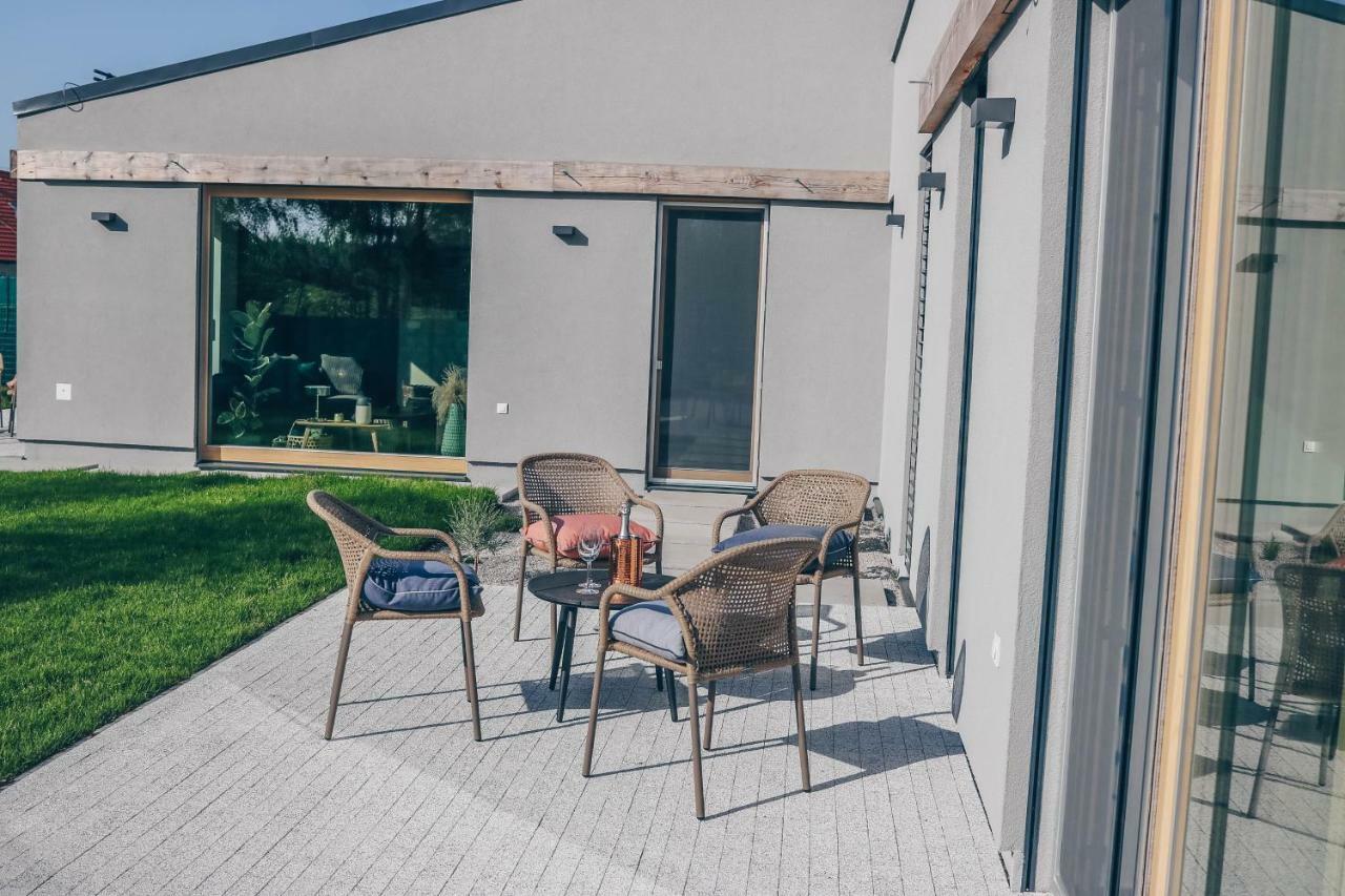 Stylish Apartments At Penati Golf Resort Sajdikove Humence エクステリア 写真
